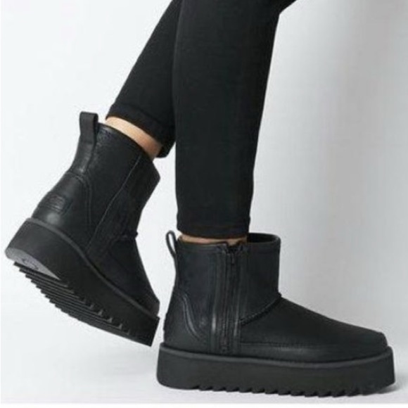 UGG Womens Black Leather Side Zip Classic Rebel Biker Platform Mini Boot Size 10 - Picture 11 of 11